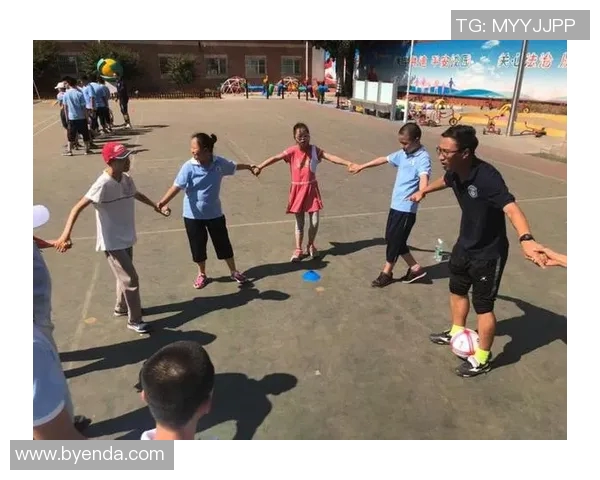 猜足球明星卡片游戏挑战你的足球知识与记忆力乐趣无穷的互动体验